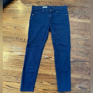 AG Adriano Goldschmied “The Stevie Ankle” slim straight leg jeans.